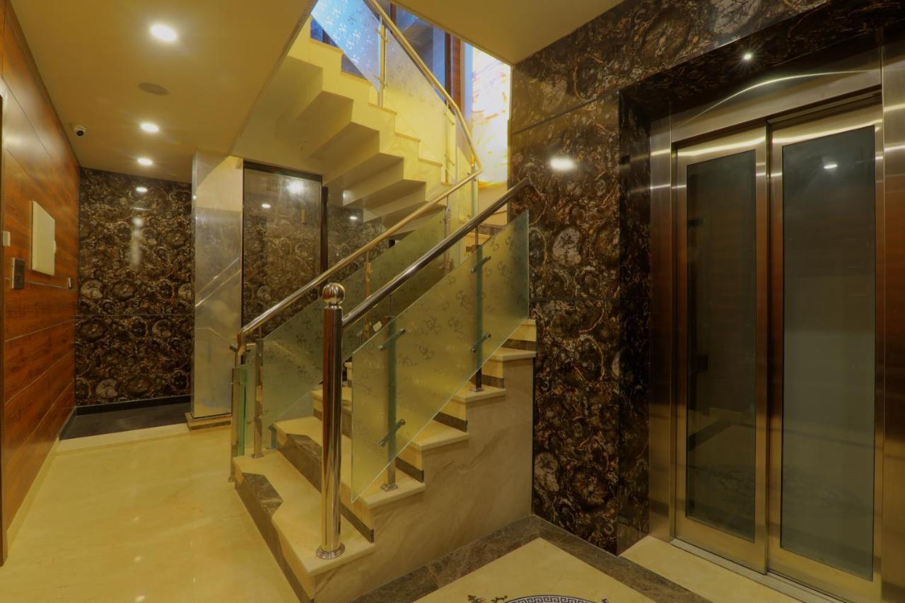 Hotel Shri Tirupati Residency à Lucknow Extérieur photo