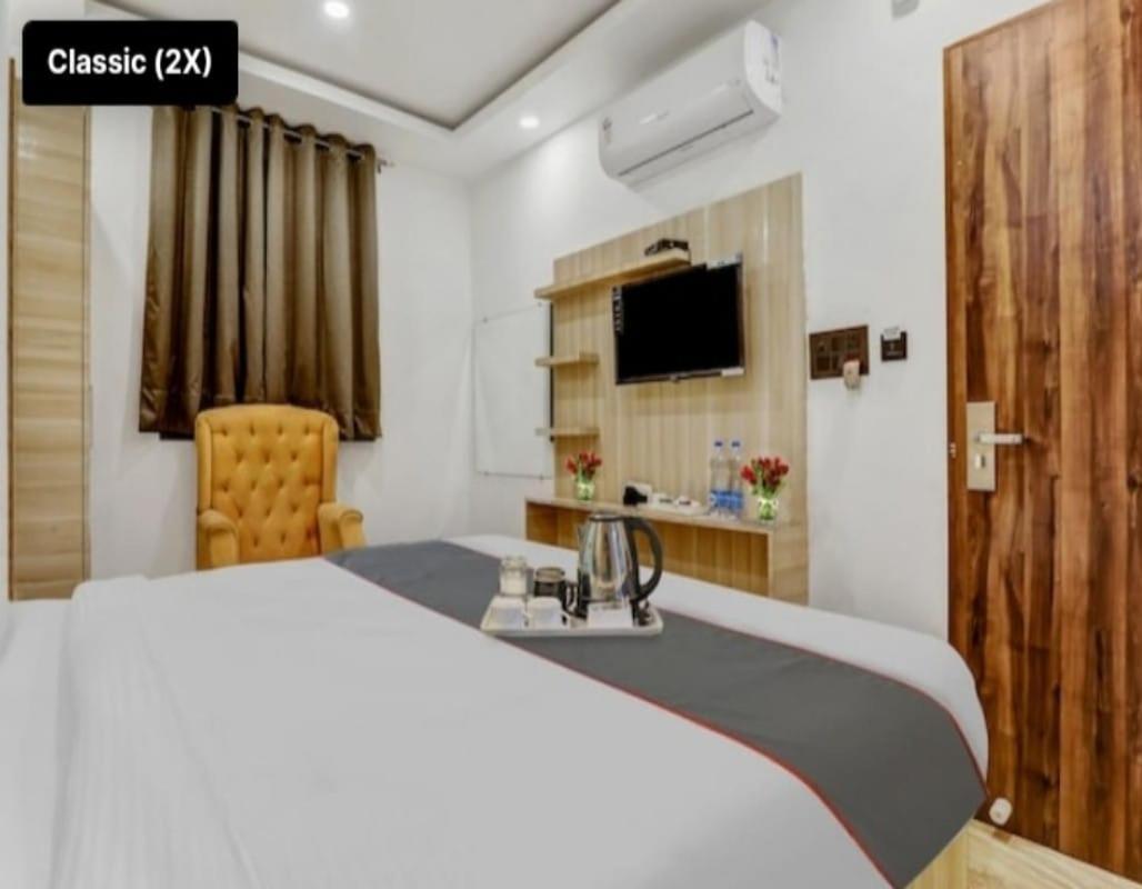 Hotel Shri Tirupati Residency à Lucknow Extérieur photo